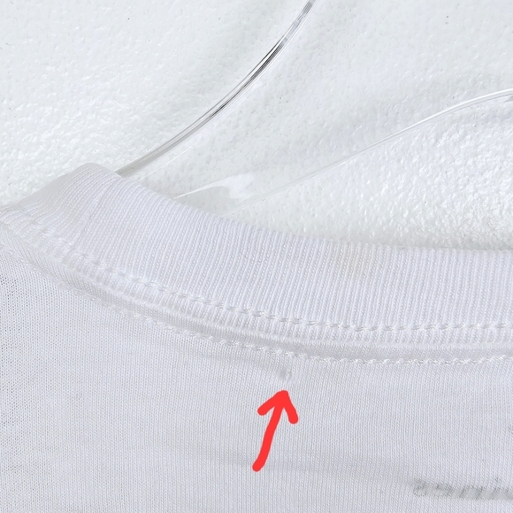 Vineyard Vines Ice Hockey Whale Long Sleeve White Shirt NWT - Picture 9 of 9